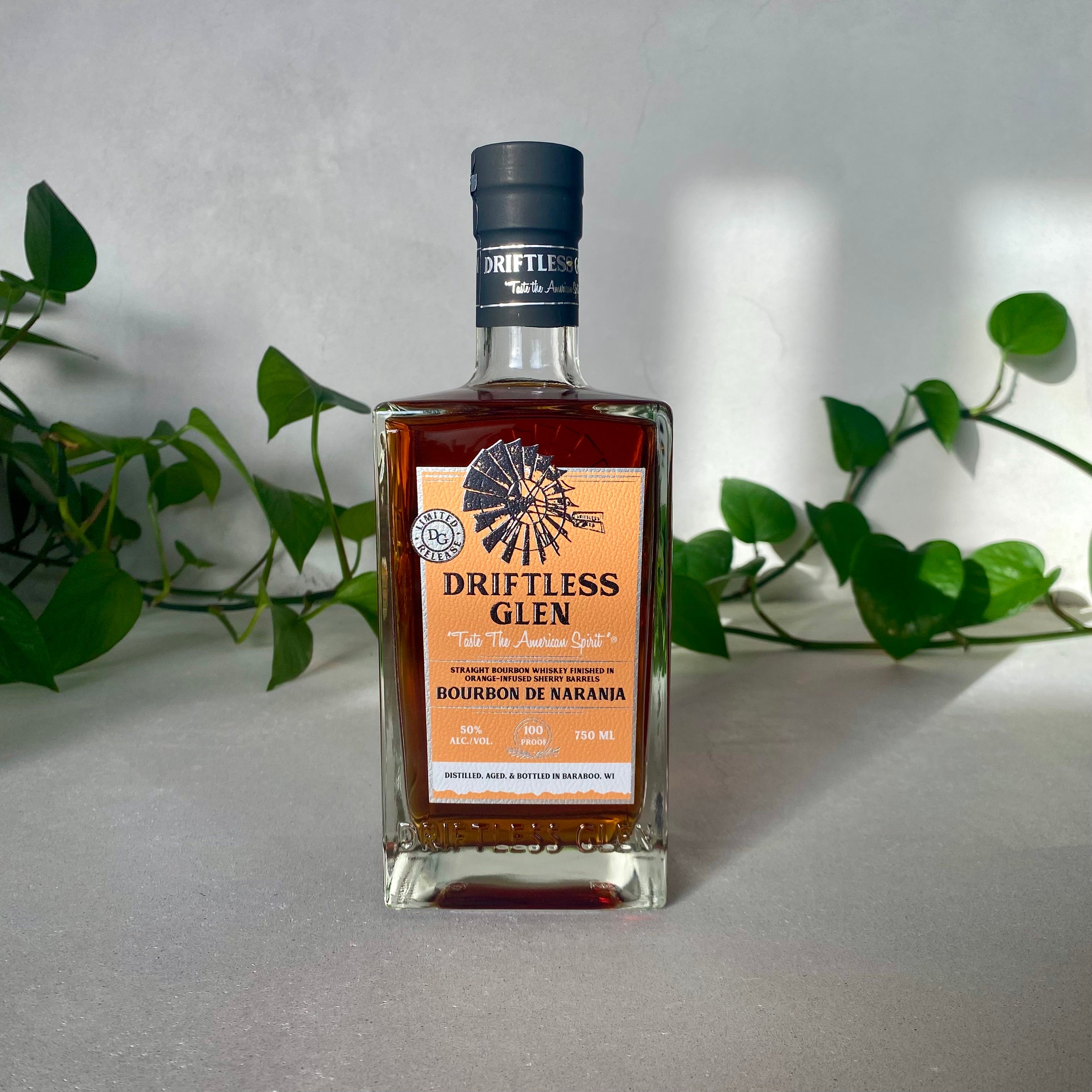 Driftless Glen - Bourbon De Naranja - Baraboo, Wisconsin